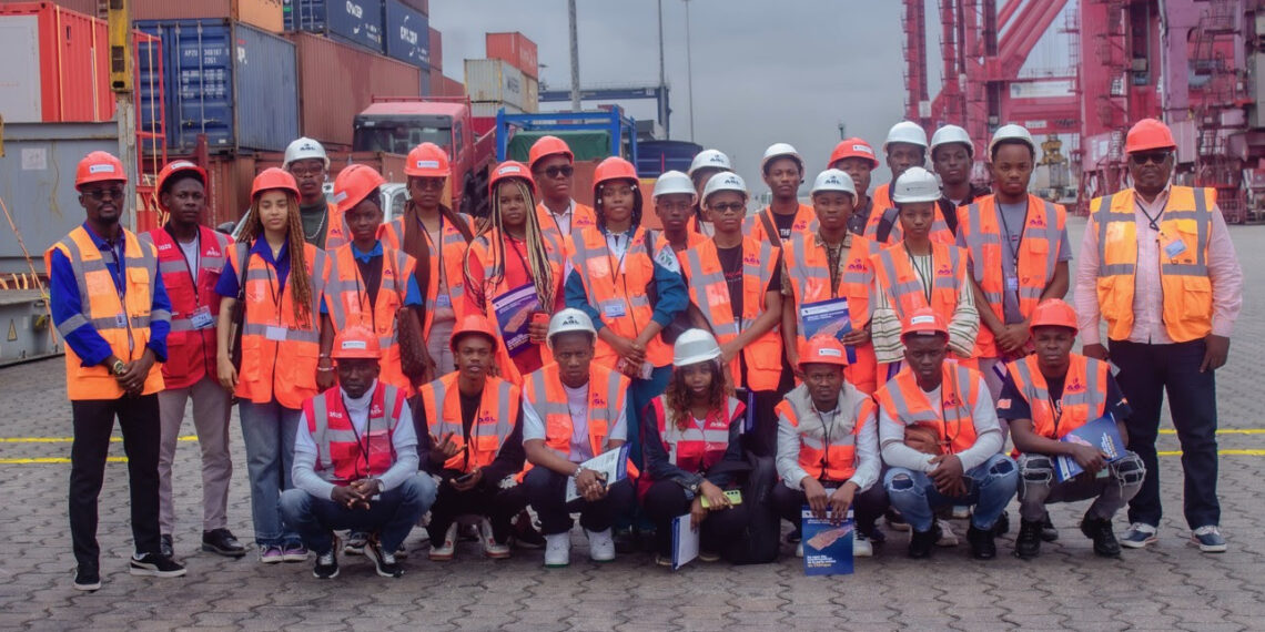 Congo : les nouveaux bacheliers visitent le projet Môle Est à Pointe-Noire