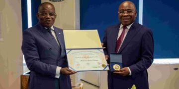 Gratification : Maixent Raoul Ominga honoré d’une médaille d’or par la Ligue universelle du Bien public