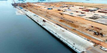 Môle Est : 400 m de quai déjà réalisés sur 750 m prévus