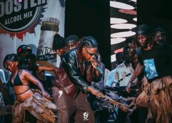 Musique congolaise : les dérives des paroles inquiètent, entre buzz et perte des valeurs éducatives
