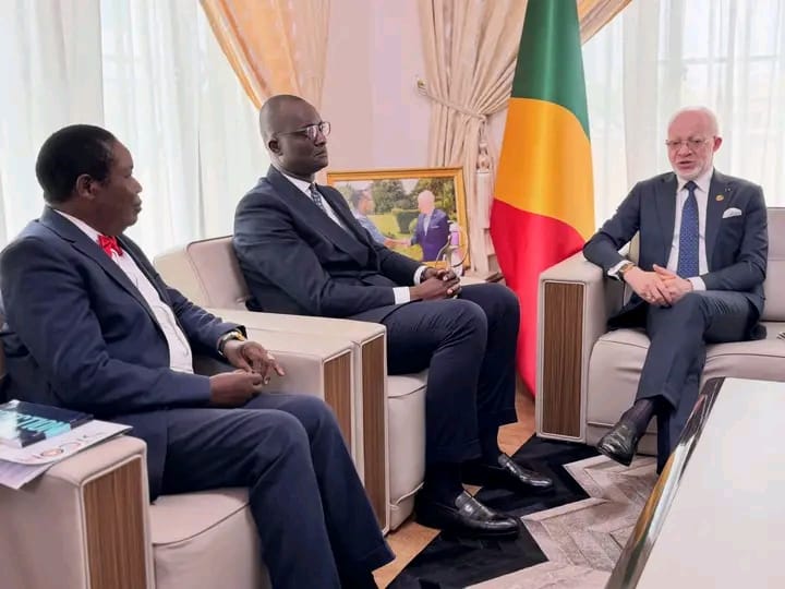 SICOM 2026 : Gildas Mayela reçu par le ministre Thierry Moungalla
